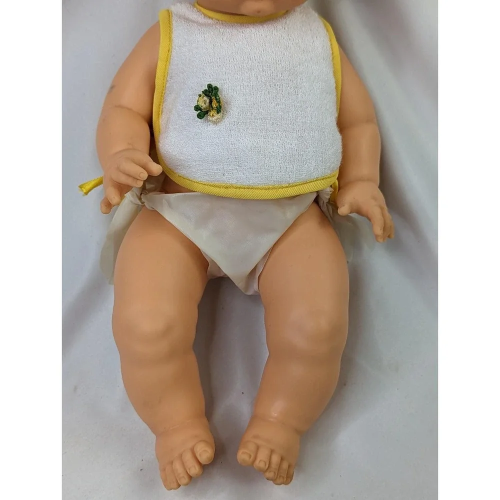 Famosa Vinyl Doll 14 Inch Blond Brown Eyes Muneca